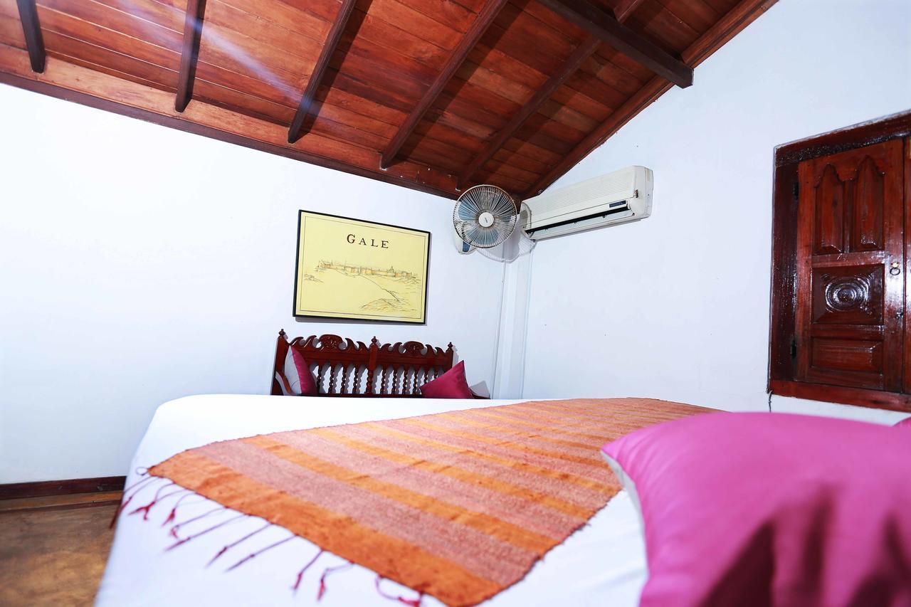 Villa Kusum Хиккадува Экстерьер фото